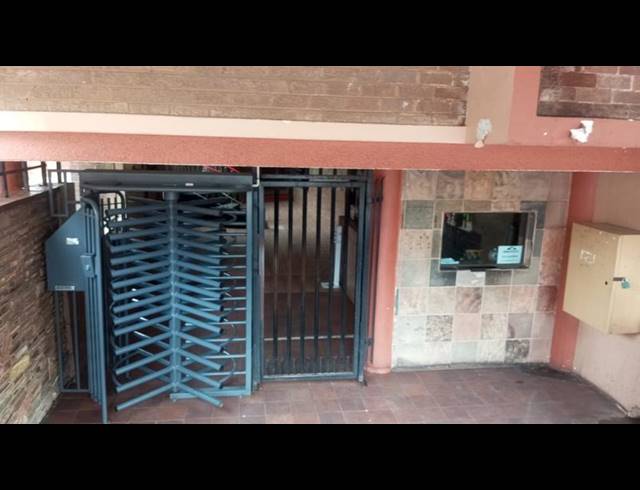 1 BEDROOM APARTMENT FOR SALE IN SUNNYSIDE